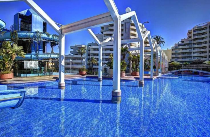 Benal Ii, Estudio Con Parque Acuatico Y Vistas Al Mar. Apartment Benalmádena